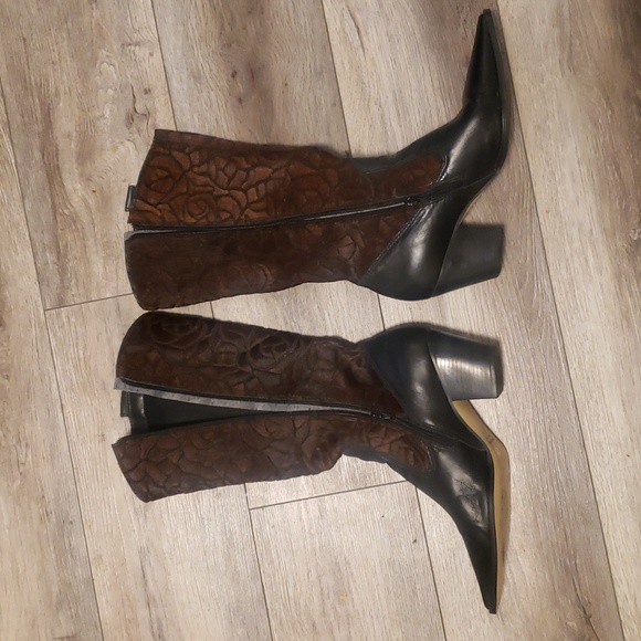 Western Cowboy boots brown and black with faux fur on the outside. from brazil. - Picture 8 of 8